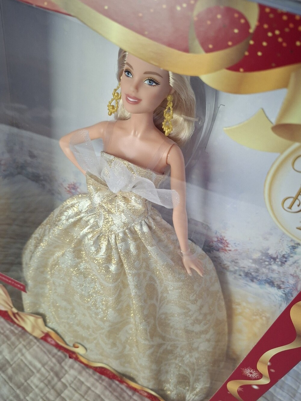 Barbie 2025 Holiday Christmas Barbie Gold - Picture 7 of 7
